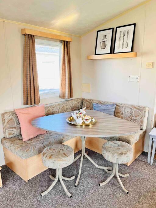 Lola'S Caravan. Your Home Away From Home. Parkeston Dış mekan fotoğraf