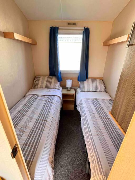 Lola'S Caravan. Your Home Away From Home. Parkeston Dış mekan fotoğraf