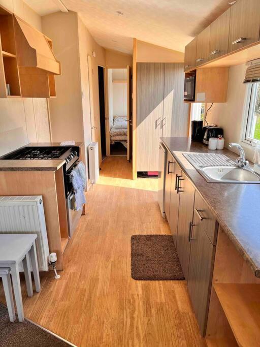 Lola'S Caravan. Your Home Away From Home. Parkeston Dış mekan fotoğraf