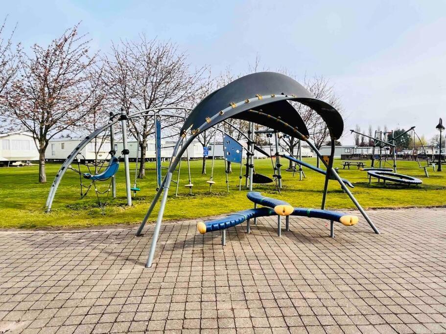 Lola'S Caravan. Your Home Away From Home. Parkeston Dış mekan fotoğraf